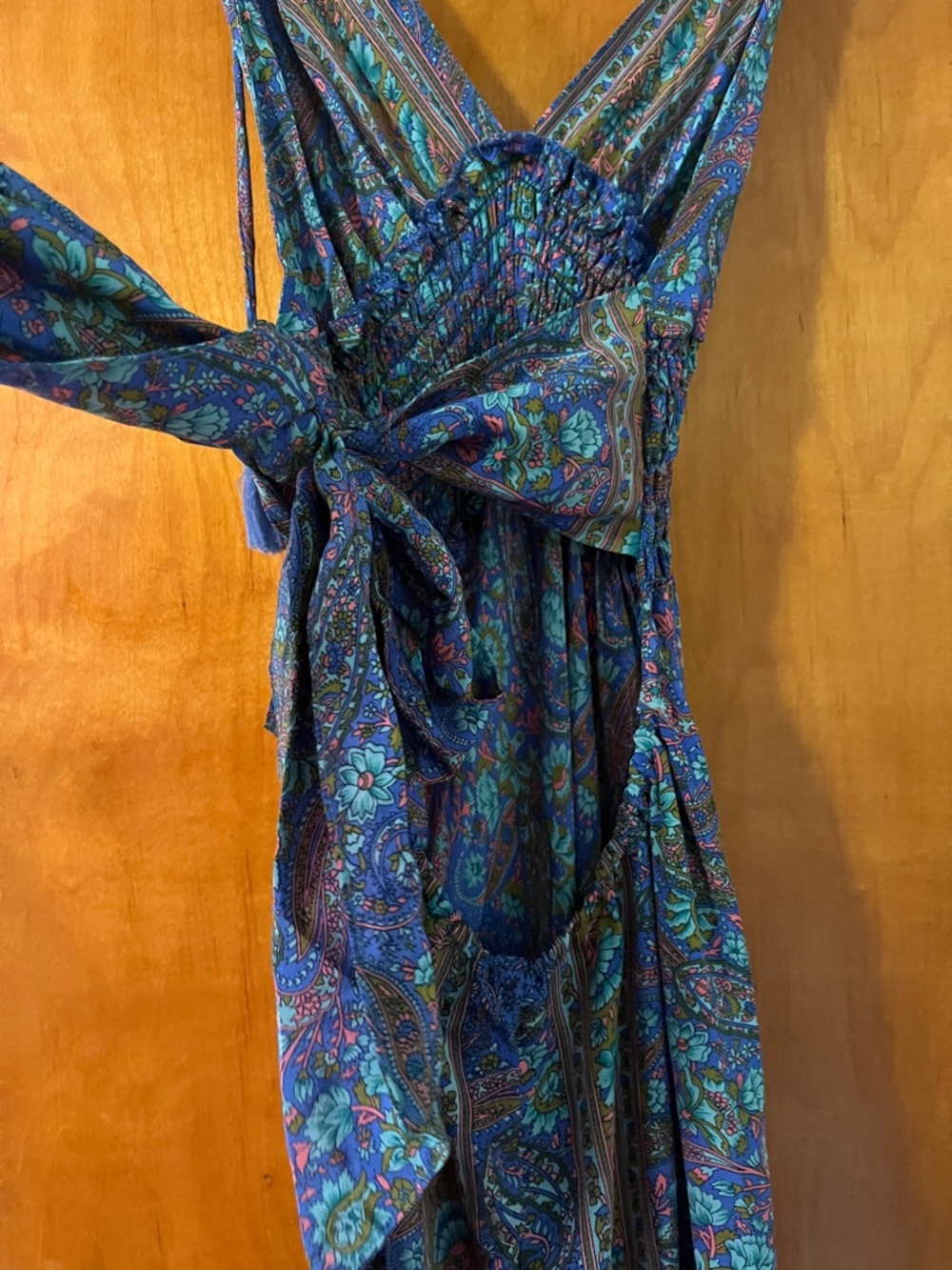 Sleeveless V-Neck Blue Paisley Maxi Dress - Picture 5 of 6